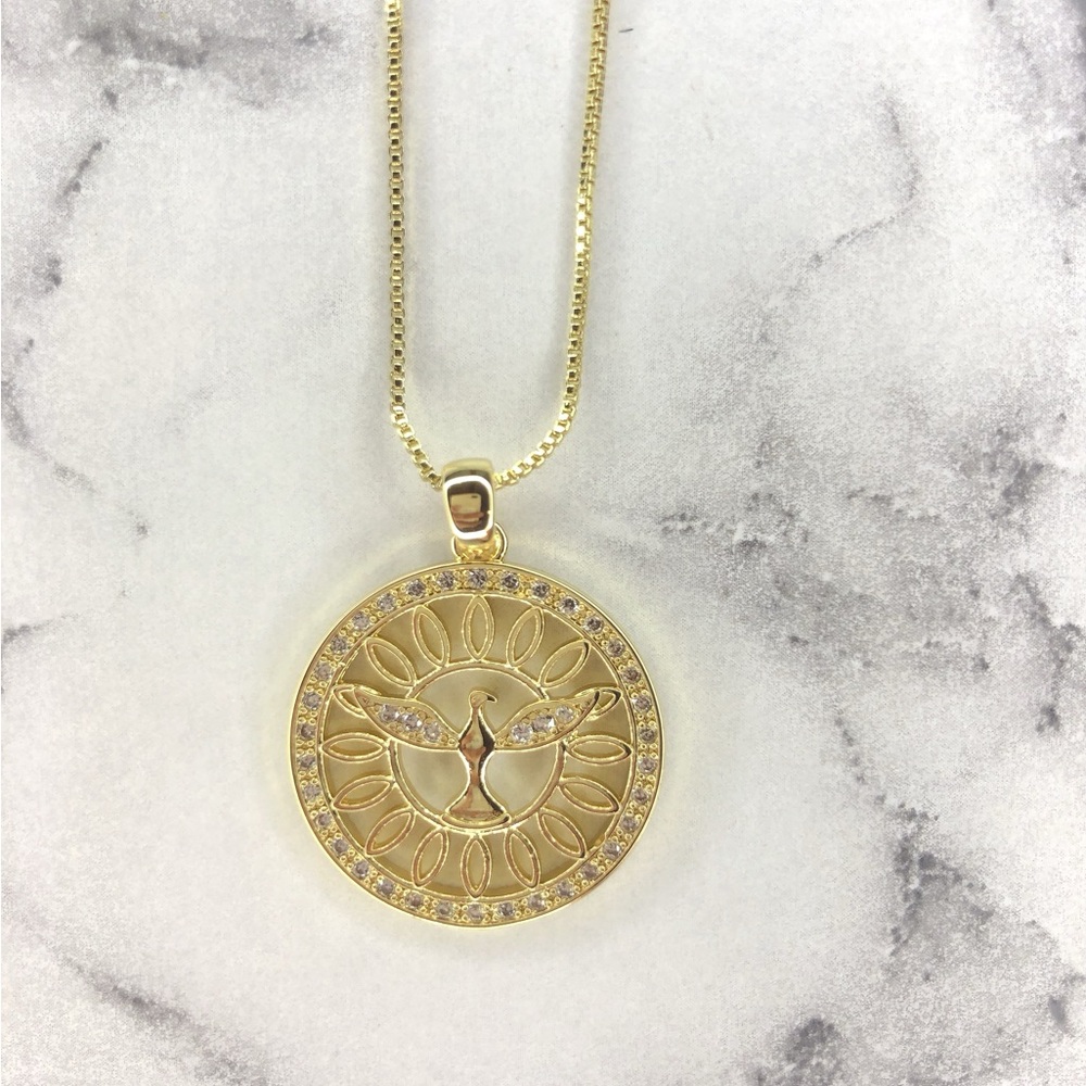 💕14K Gold Pendant Necklace with Peace Dove Design - Picture 6 of 6